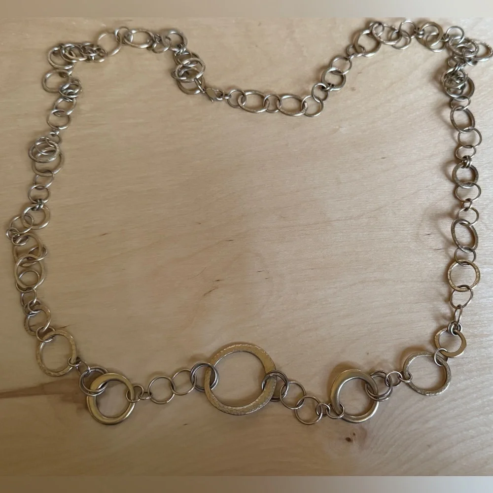 Stylish Gold Chain Necklace - Picture 2 of 3